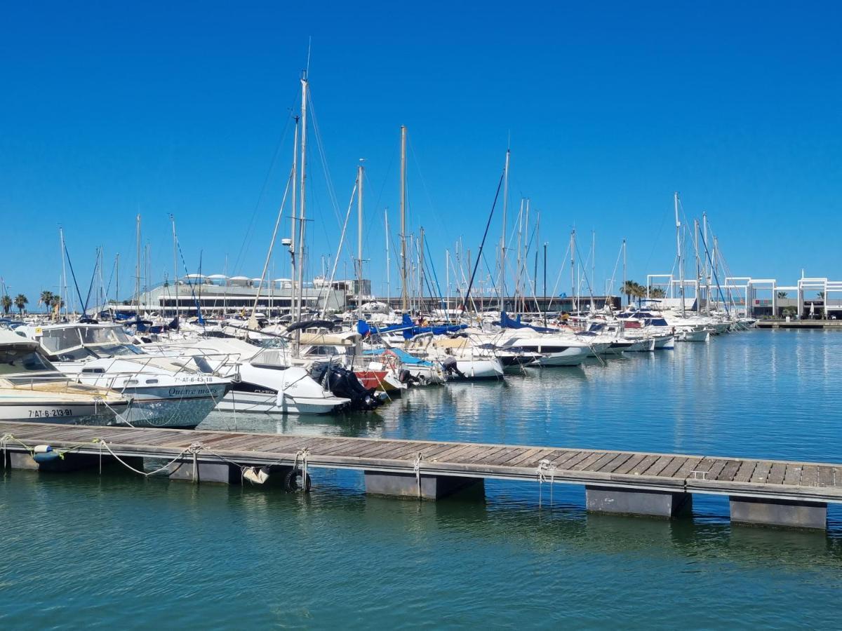 Apartamentos En Denia Frente Al Puerto! المظهر الخارجي الصورة