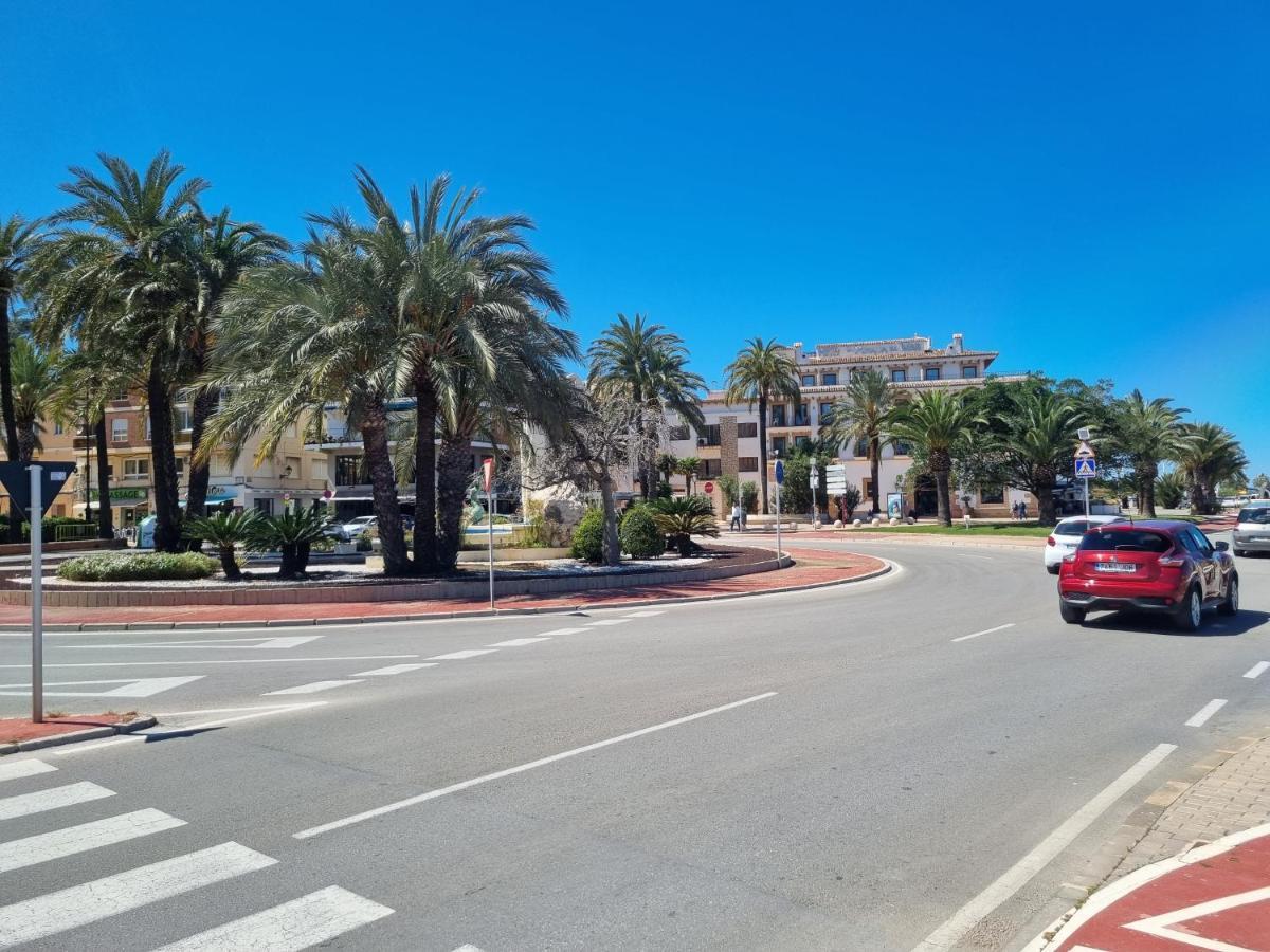 Apartamentos En Denia Frente Al Puerto! المظهر الخارجي الصورة