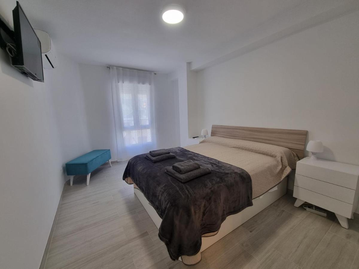 Apartamentos En Denia Frente Al Puerto! المظهر الخارجي الصورة