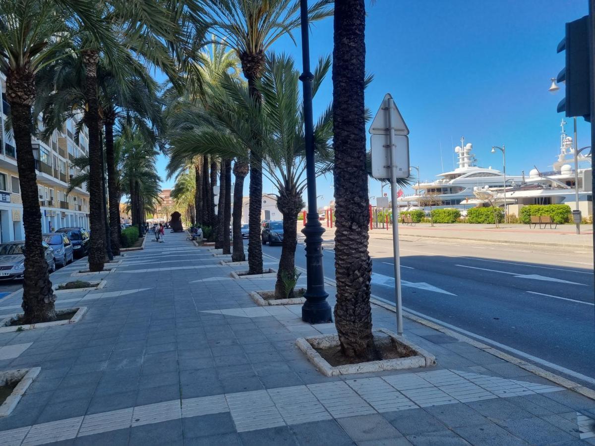 Apartamentos En Denia Frente Al Puerto! المظهر الخارجي الصورة