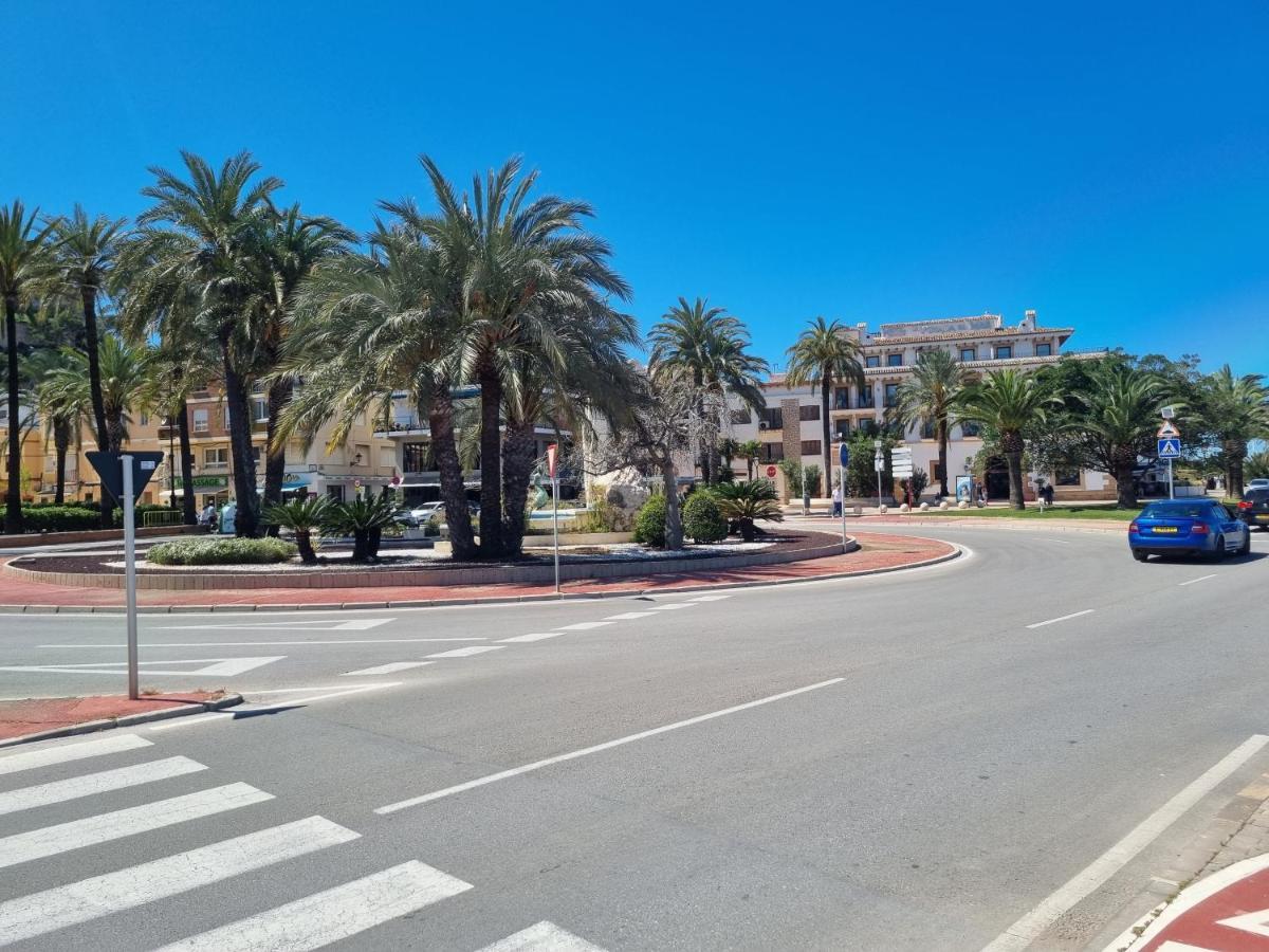 Apartamentos En Denia Frente Al Puerto! المظهر الخارجي الصورة