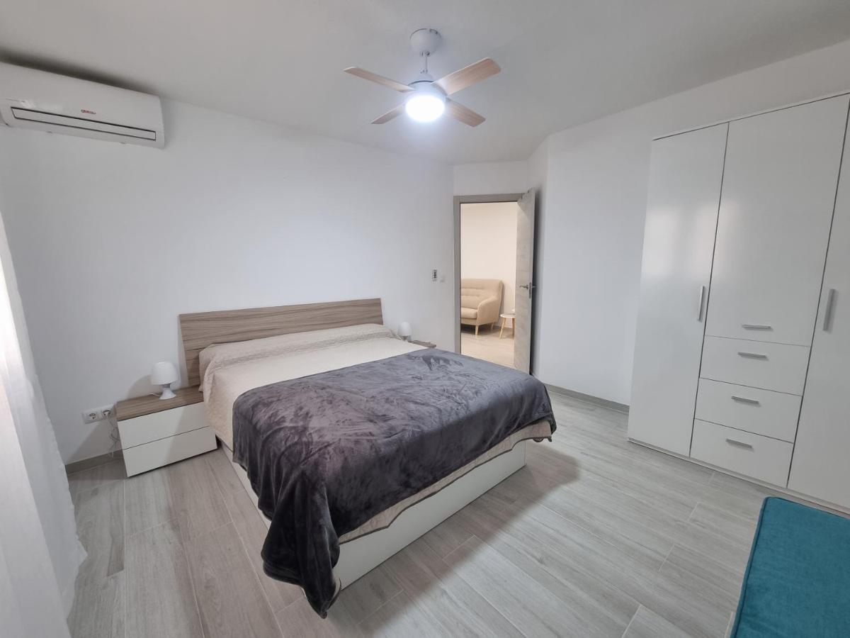 Apartamentos En Denia Frente Al Puerto! المظهر الخارجي الصورة